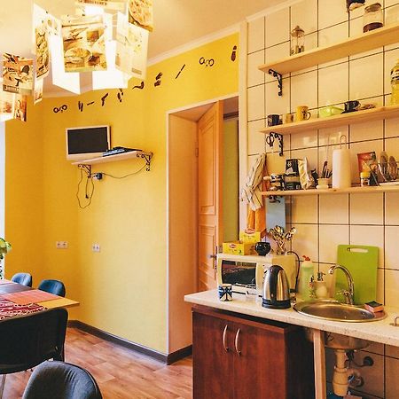 Elementary Hostel Одеса Екстериор снимка