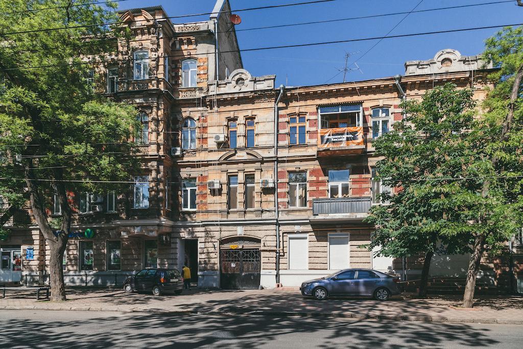 Elementary Hostel Одеса Екстериор снимка