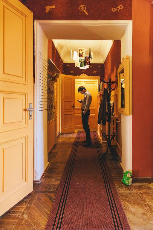 Elementary Hostel Одеса Екстериор снимка
