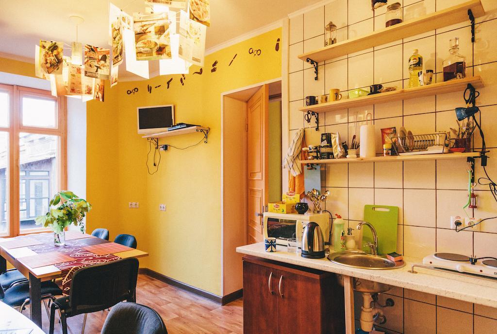 Elementary Hostel Одеса Екстериор снимка