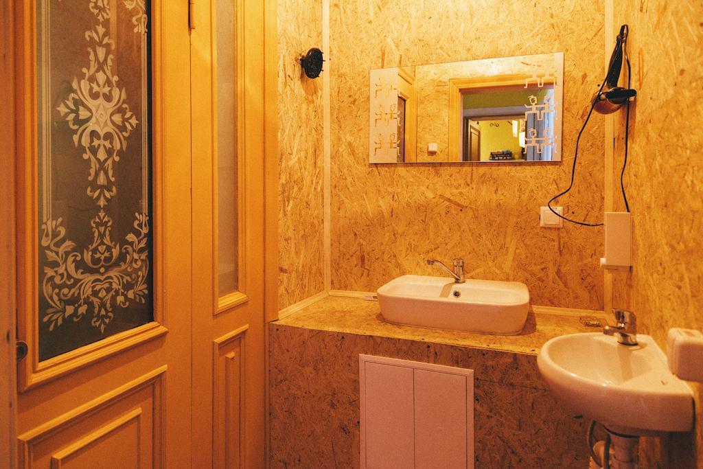 Elementary Hostel Одеса Екстериор снимка